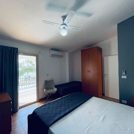 מרינה די פלמה Manca Residence מראה חיצוני תמונה